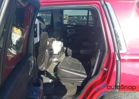 2015 GMC Yukon Denali z USA, uszkodzony, nr VIN 1GKS2CKJ5FR656553